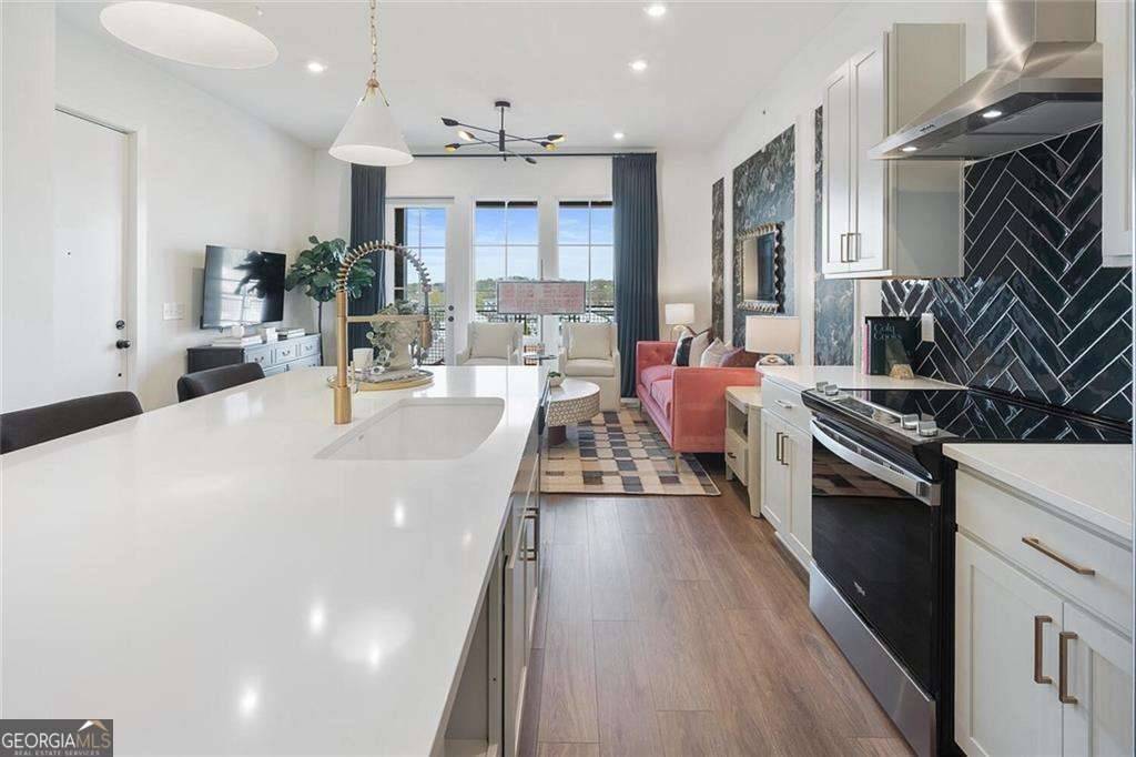 Atlanta, GA 30318,989 Bibbs Circle #25