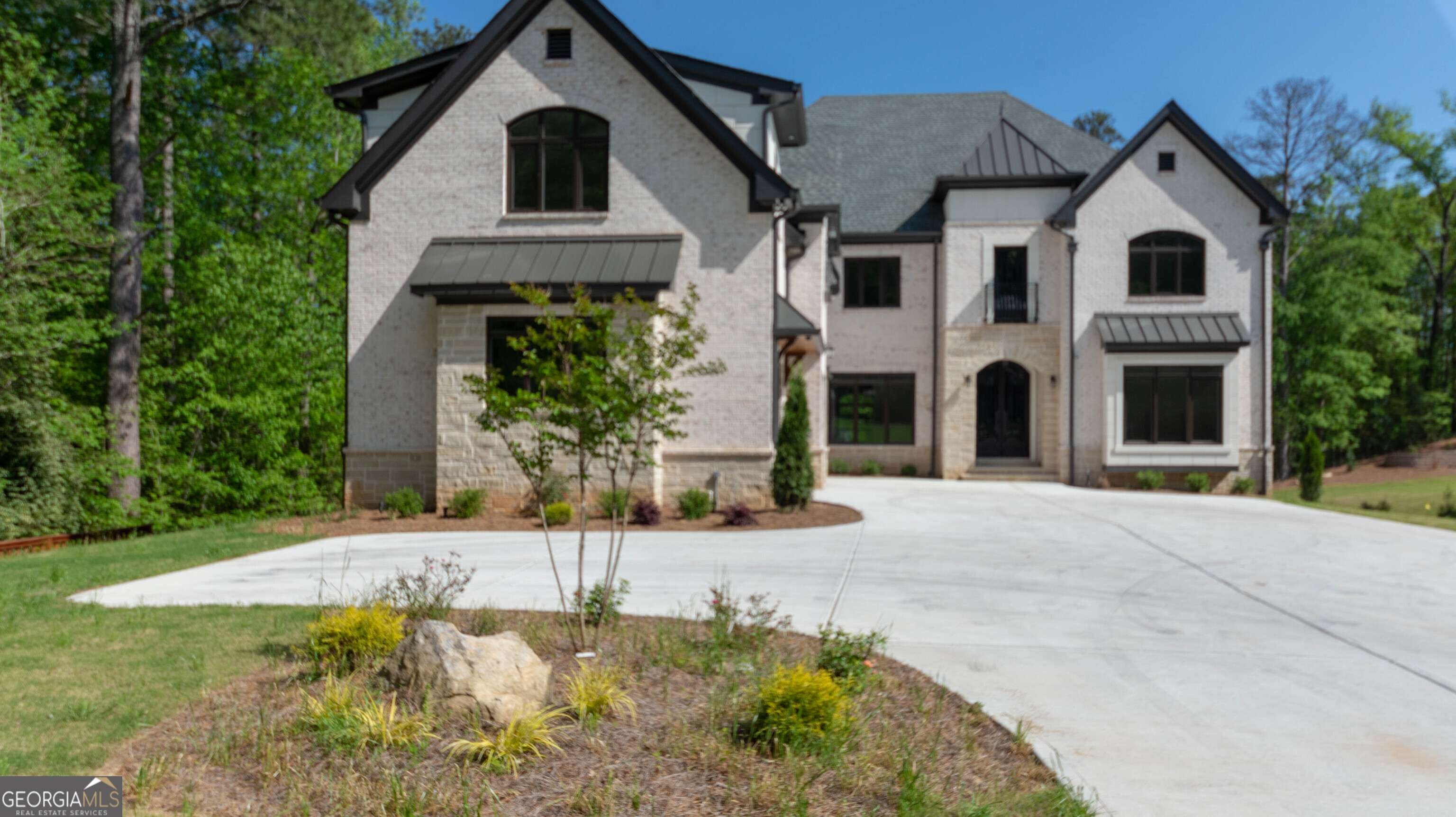 Roswell, GA 30075,10765 Shallowford RD