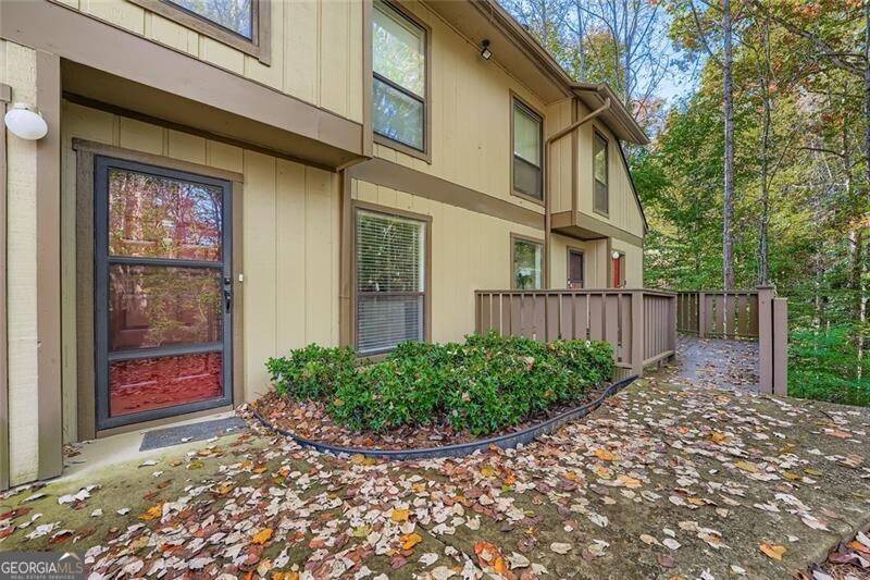 Atlanta, GA 30350,1607 Woodcliff DR