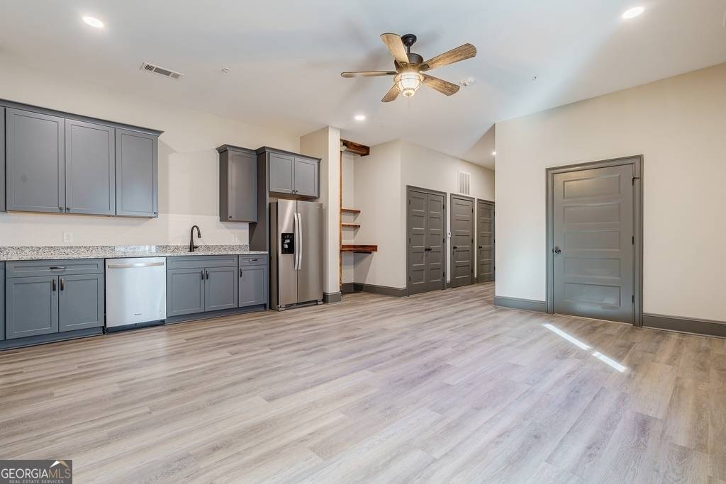 Hartwell, GA 30643,34 Depot ST #11