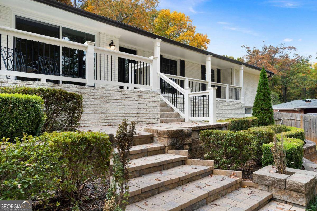 Sandy Springs, GA 30328,620 Spalding DR