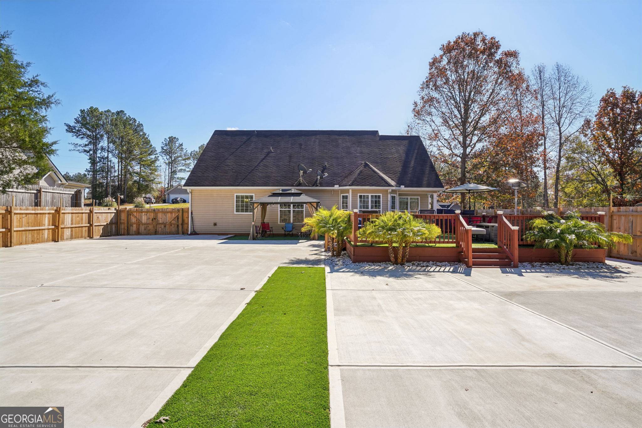 Grantville, GA 30220,147 Jenny RD