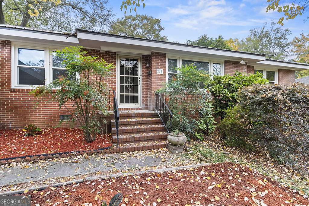 Warner Robins, GA 31088,213 Briarcliff RD