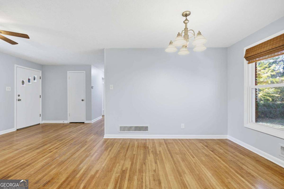 Atlanta, GA 30345,2493 Warwick CIR NE