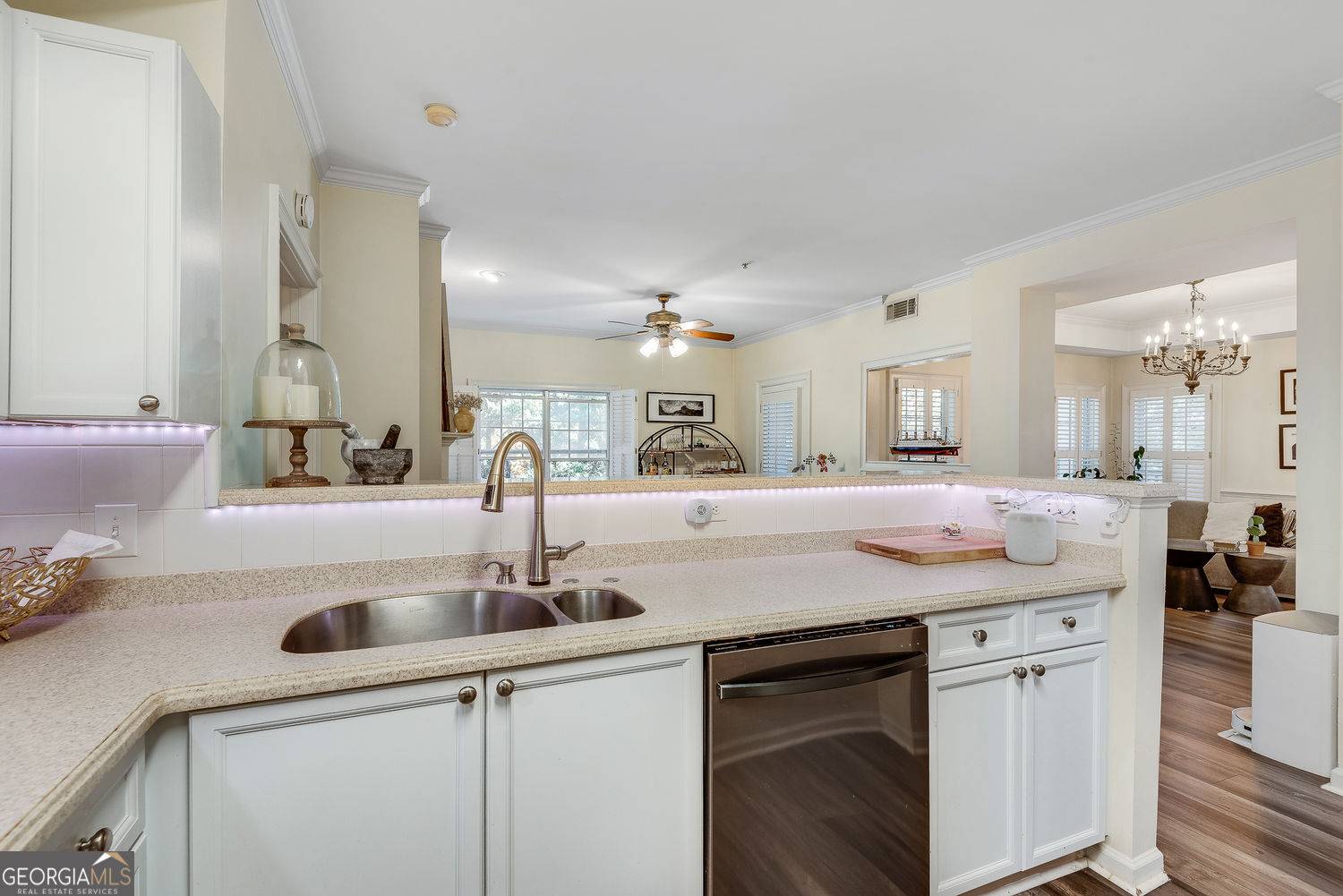 Atlanta, GA 30324,3275 Lenox RD NE #108