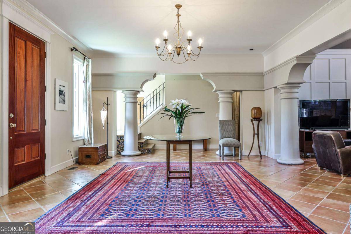 Atlanta, GA 30305,2837 N Hills DR NE