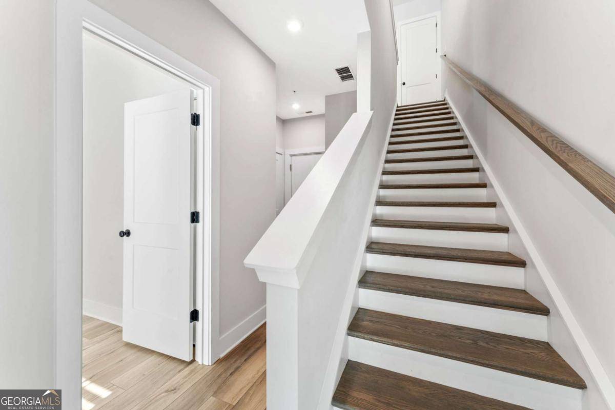 Atlanta, GA 30318,1272 Longreen TER #4