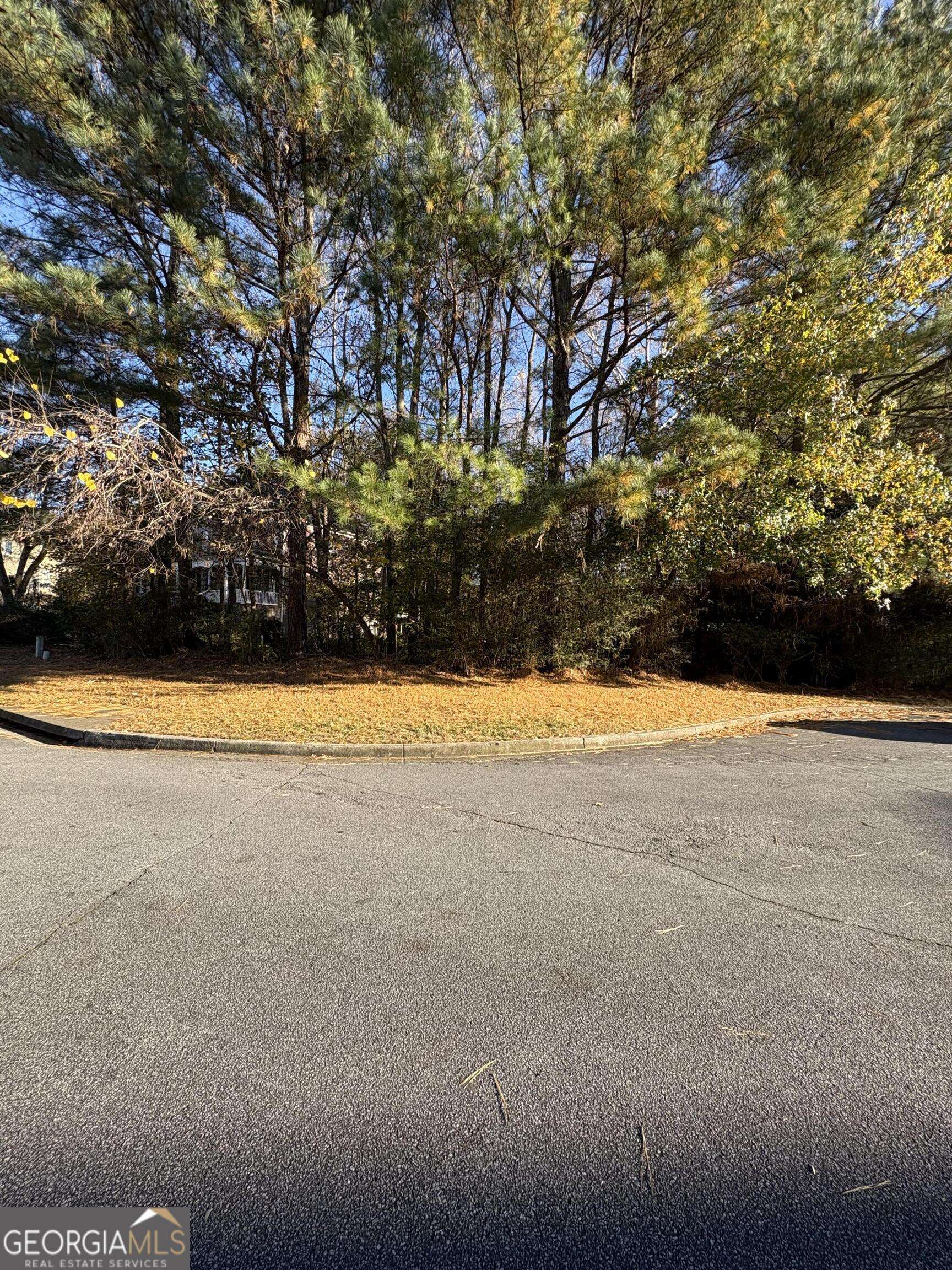 Roswell, GA 30075,14210 Old Course DR