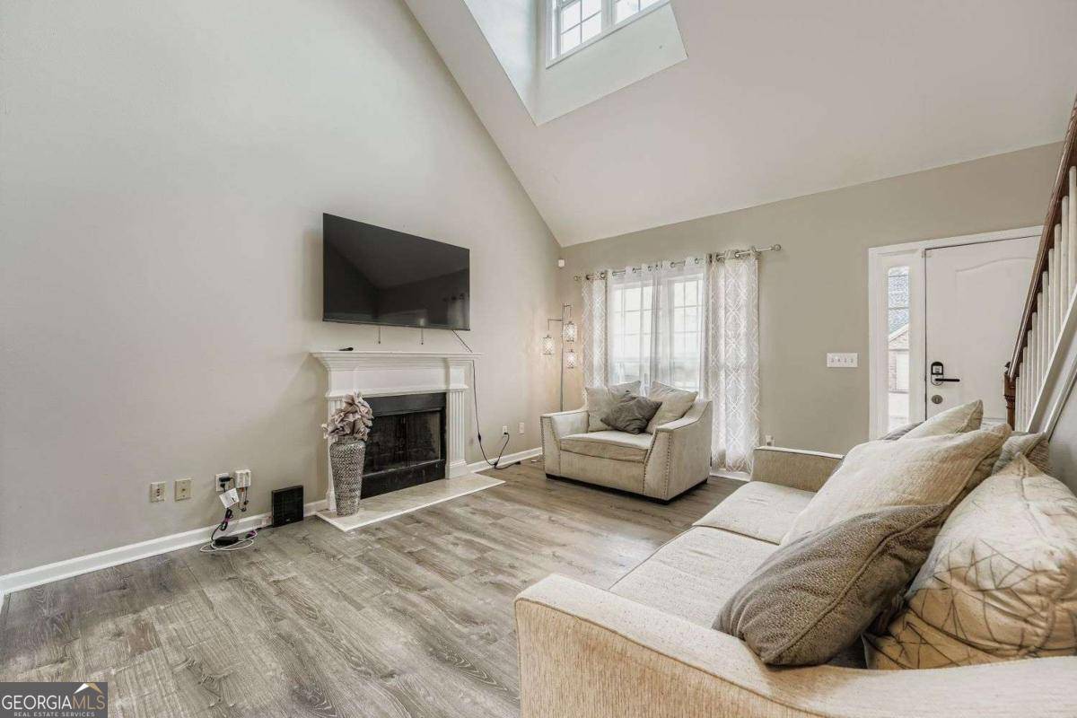 Braselton, GA 30517,6854 White Walnut WAY