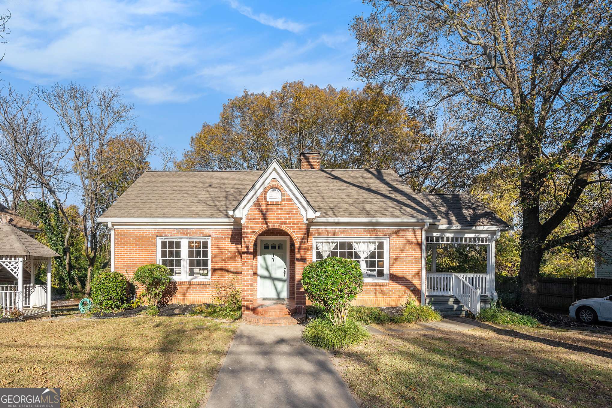 Winder, GA 30680,17 W Wright ST