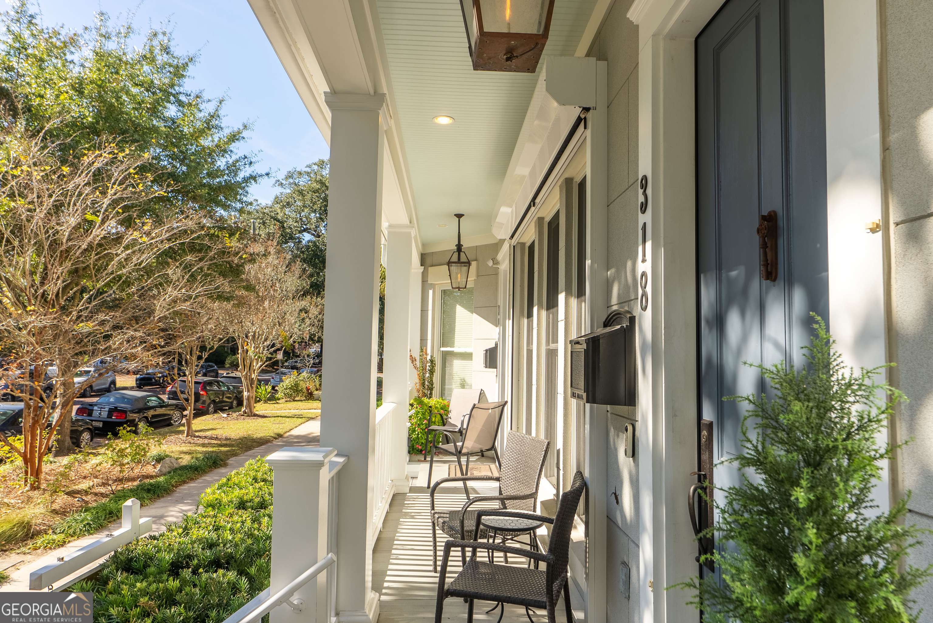 Savannah, GA 31401,318 E Hall ST