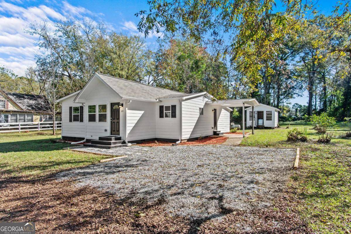 Union Point, GA 30669,215 Hunter ST