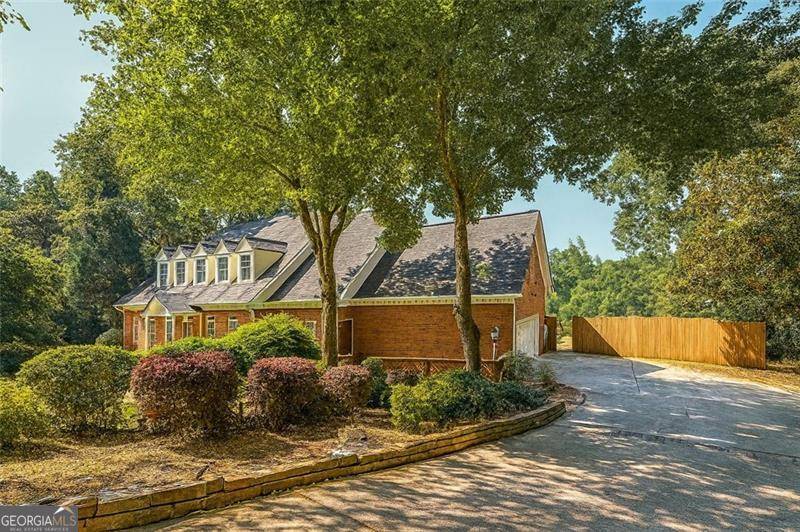 Lilburn, GA 30047,4070 RUNNYMEDE DR