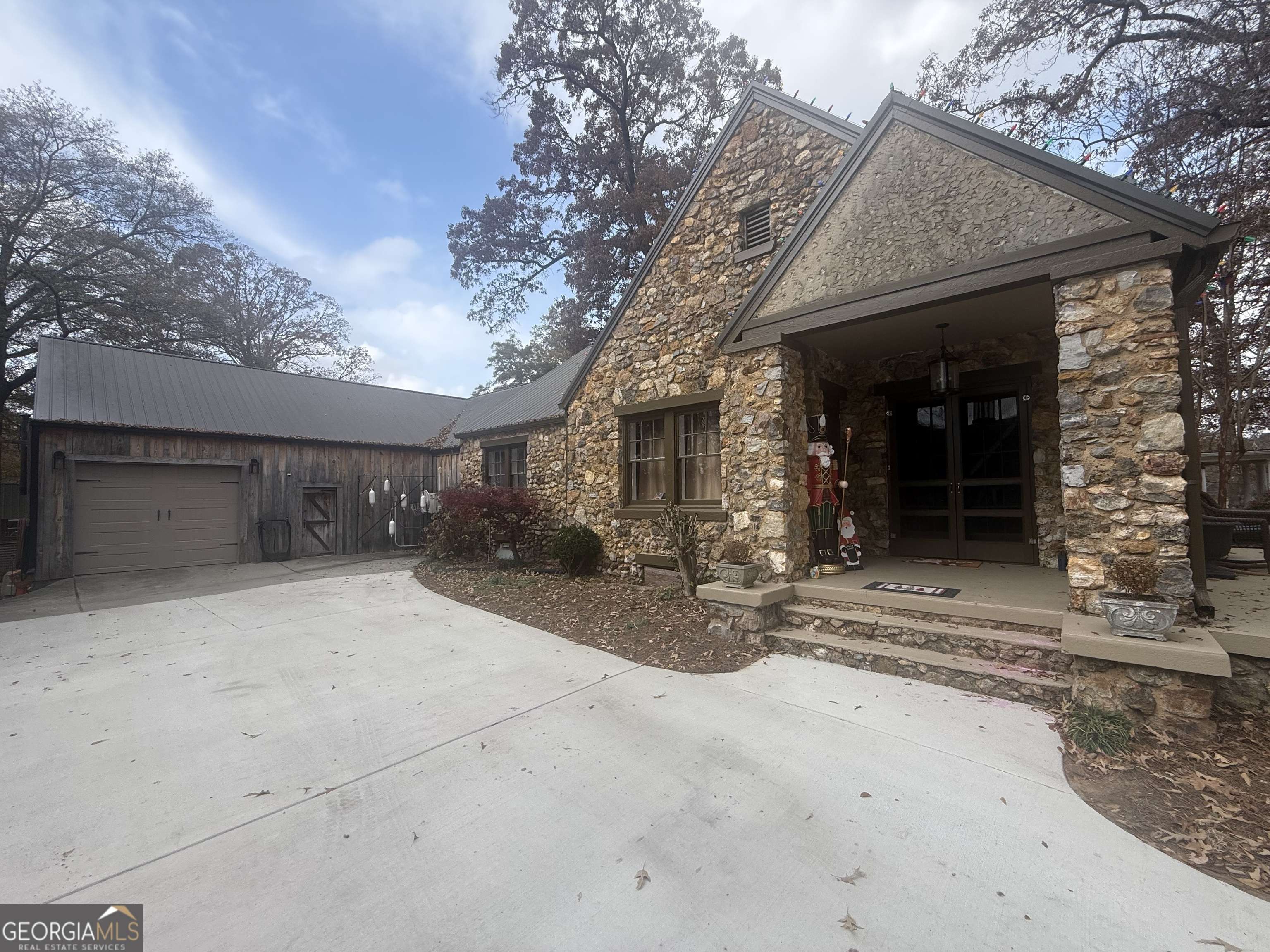 Cedartown, GA 30125,607 N College ST