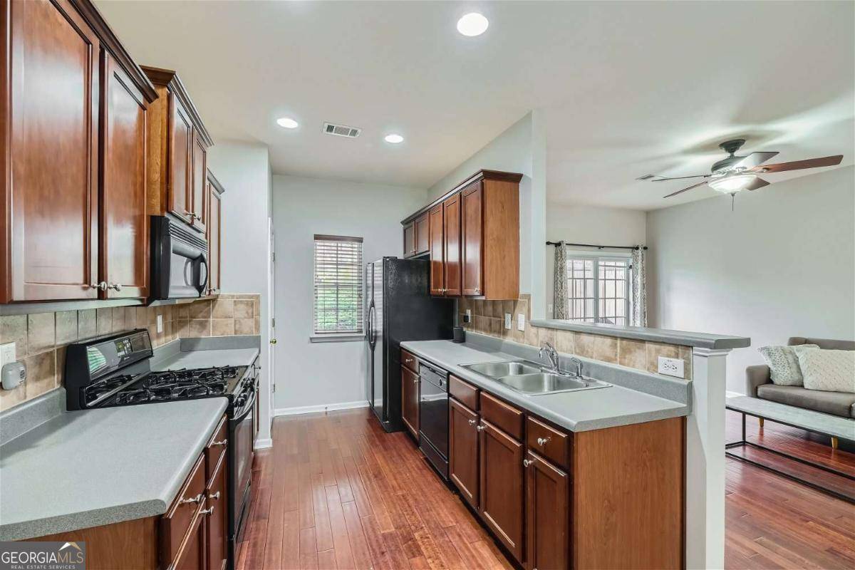 Atlanta, GA 30316,2296 Leicester WAY SE