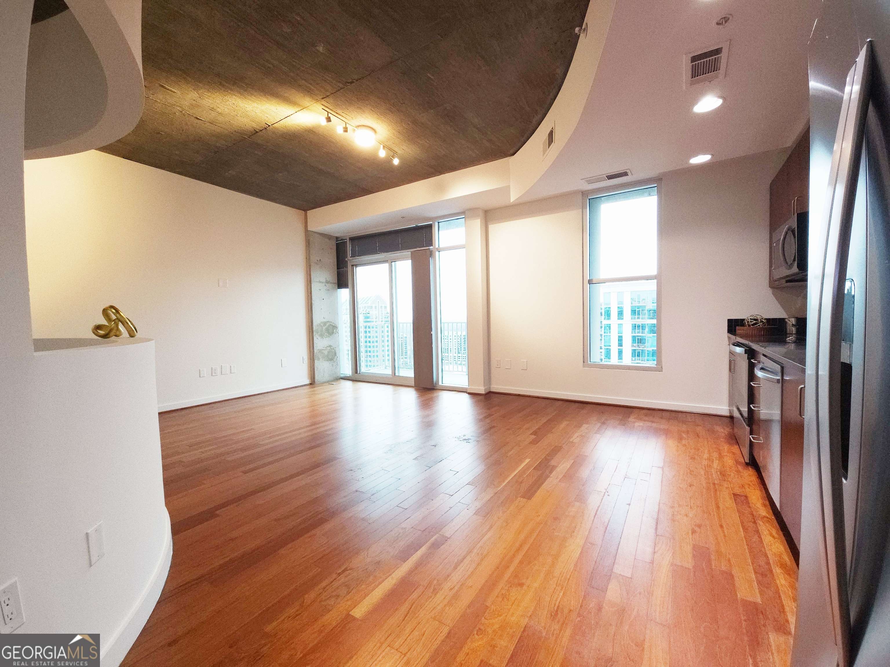 Atlanta, GA 30305,250 Pharr RD NE #2104