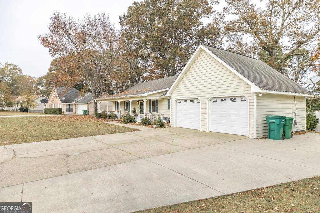 Warner Robins, GA 31088,203 Morning Dove LN