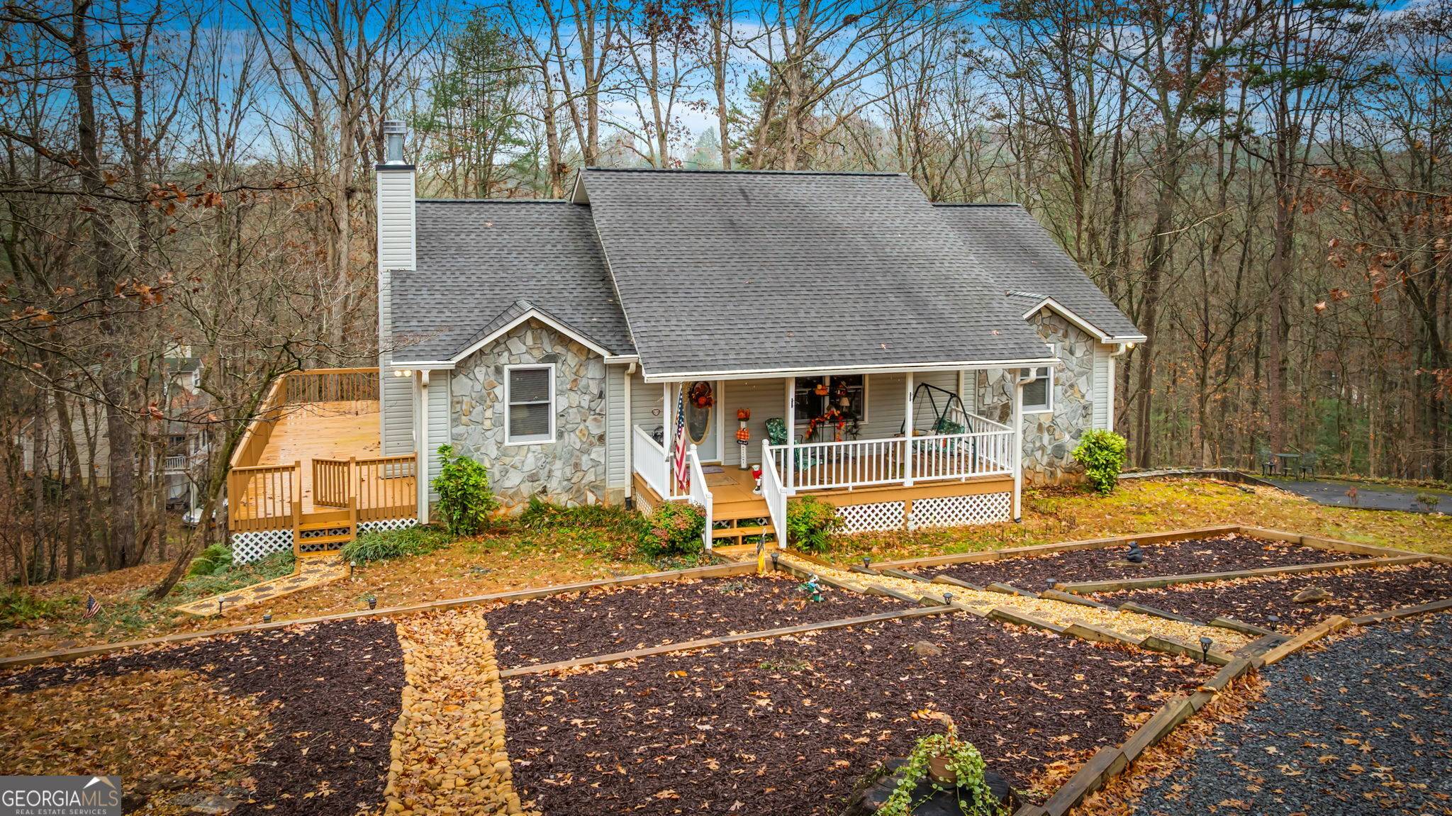 Ellijay, GA 30540,122 D J LN