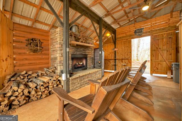 Ellijay, GA 30540,44 11th ST