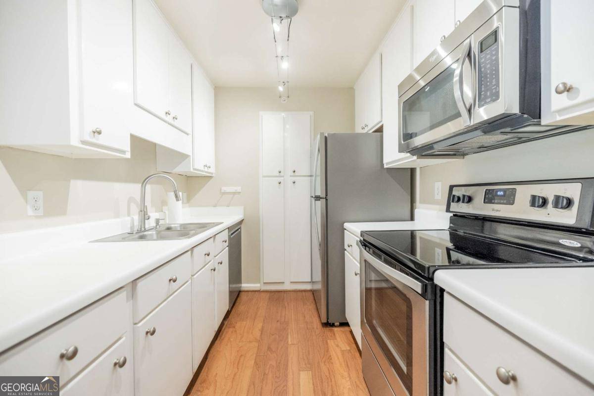 Atlanta, GA 30324,28207 Plantation DR NE