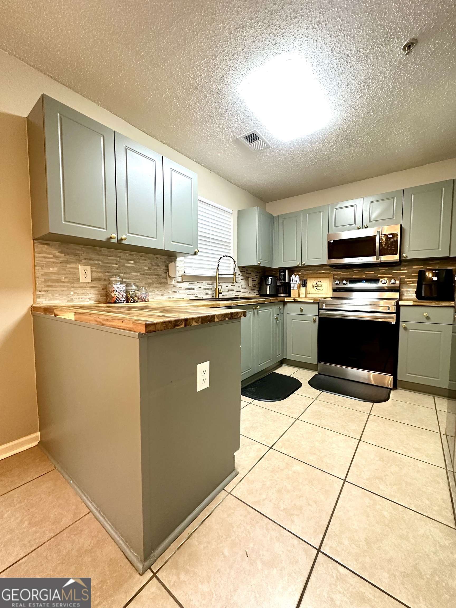 Stockbridge, GA 30281,236 Turnstone RD