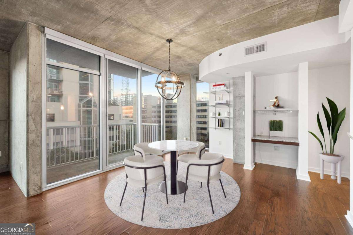 Atlanta, GA 30308,855 W Peachtree ST NE #602