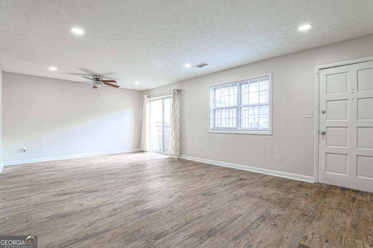 Stone Mountain, GA 30083,1150 Rankin ST #20O