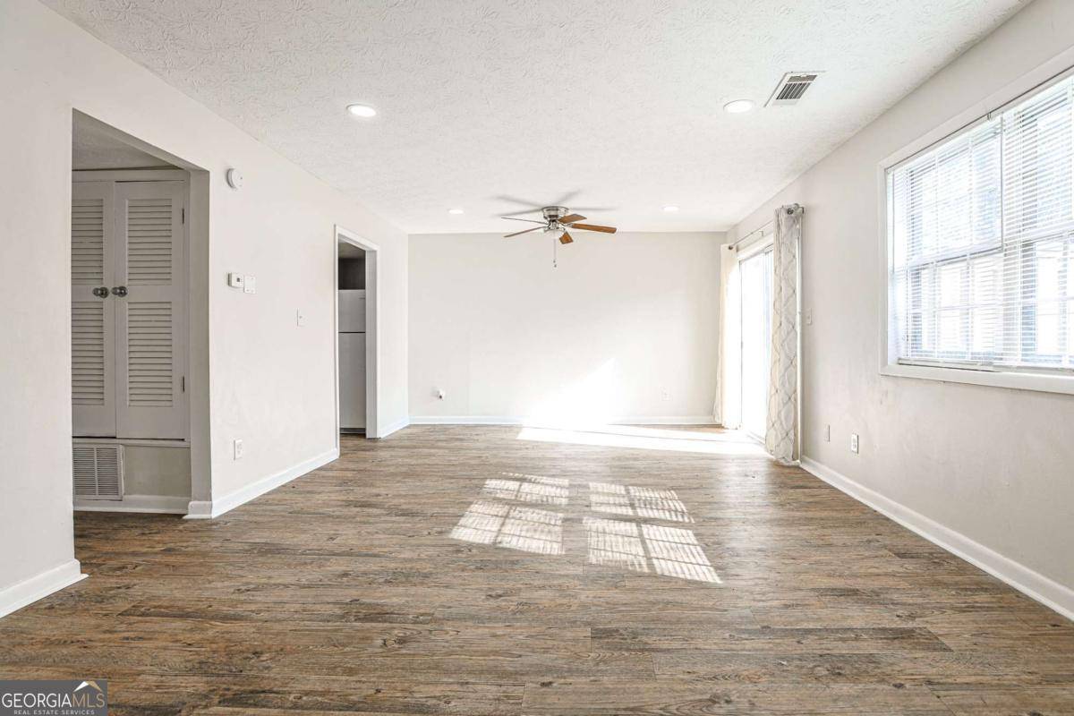 Stone Mountain, GA 30083,1150 Rankin ST #20O