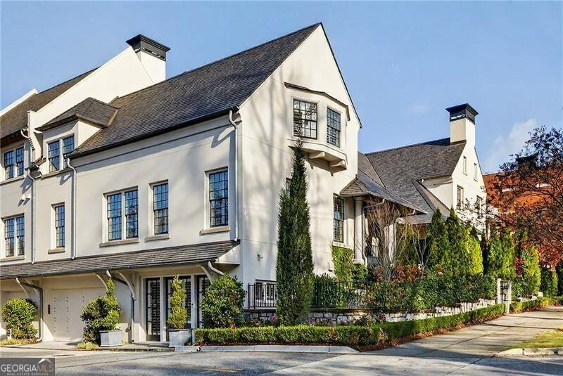 Atlanta, GA 30305,201 Dovecrest DR