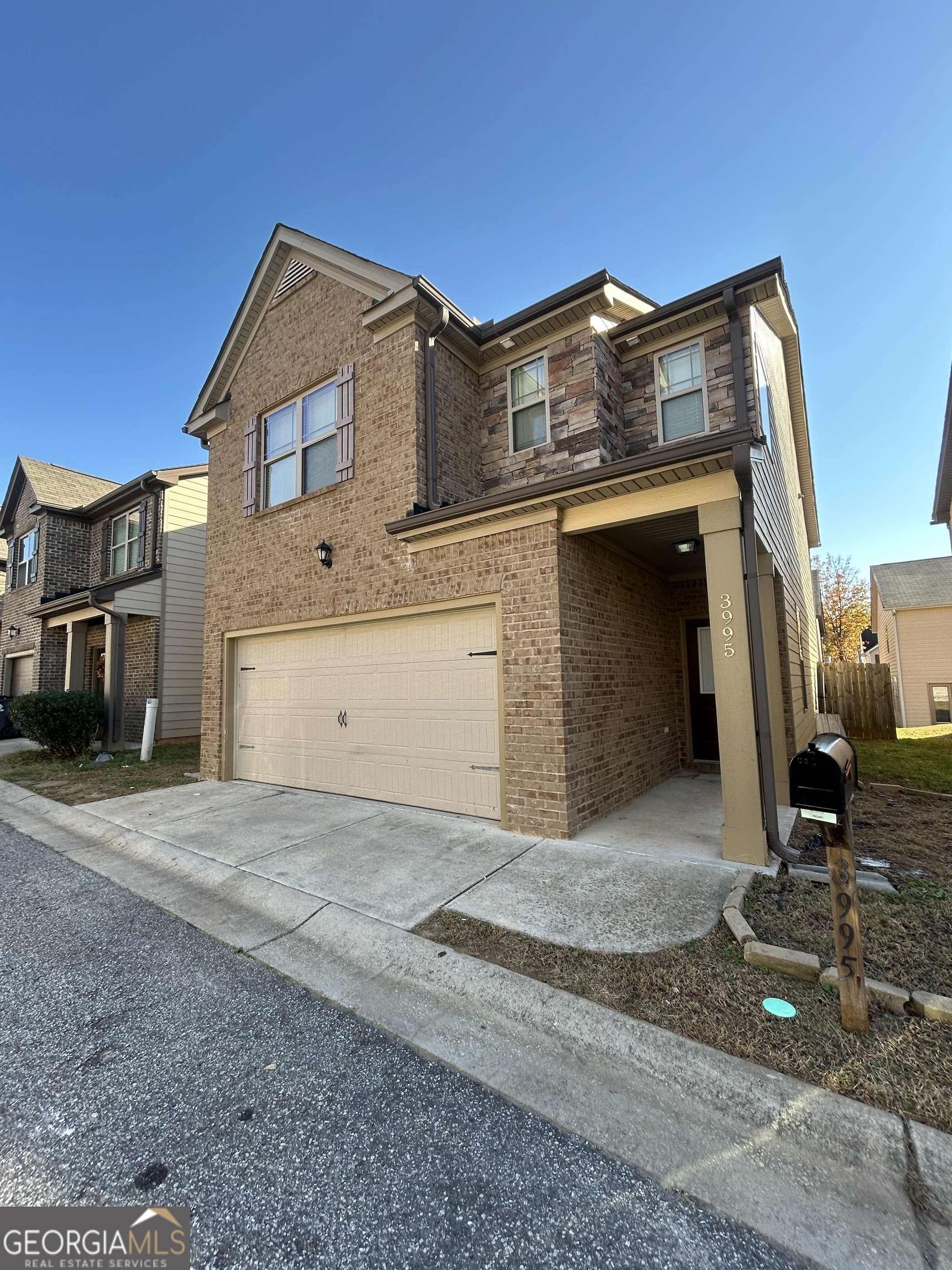 Atlanta, GA 30349,3995 Tyne CT