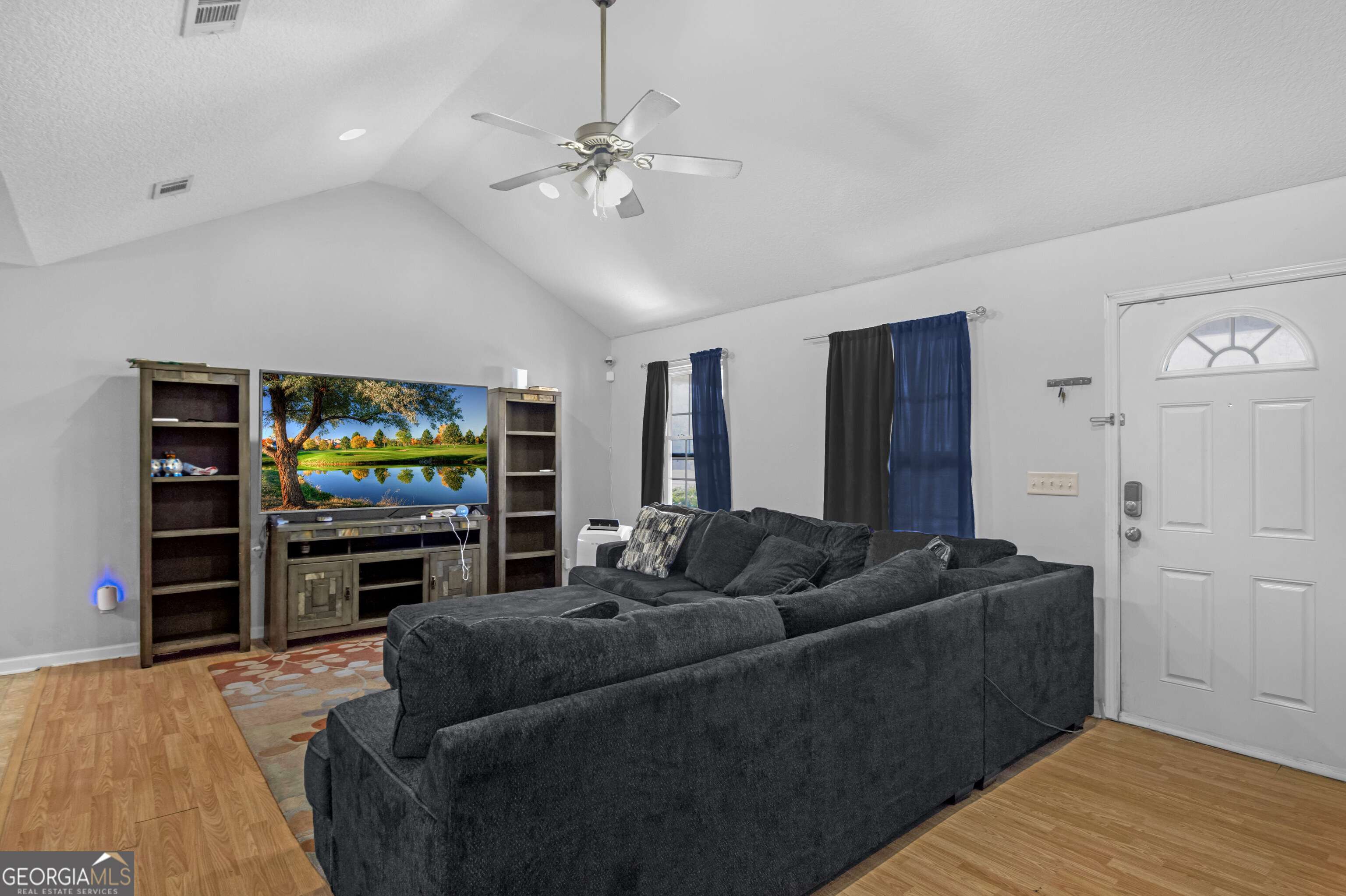 Hinesville, GA 31313,242 Parish LOOP