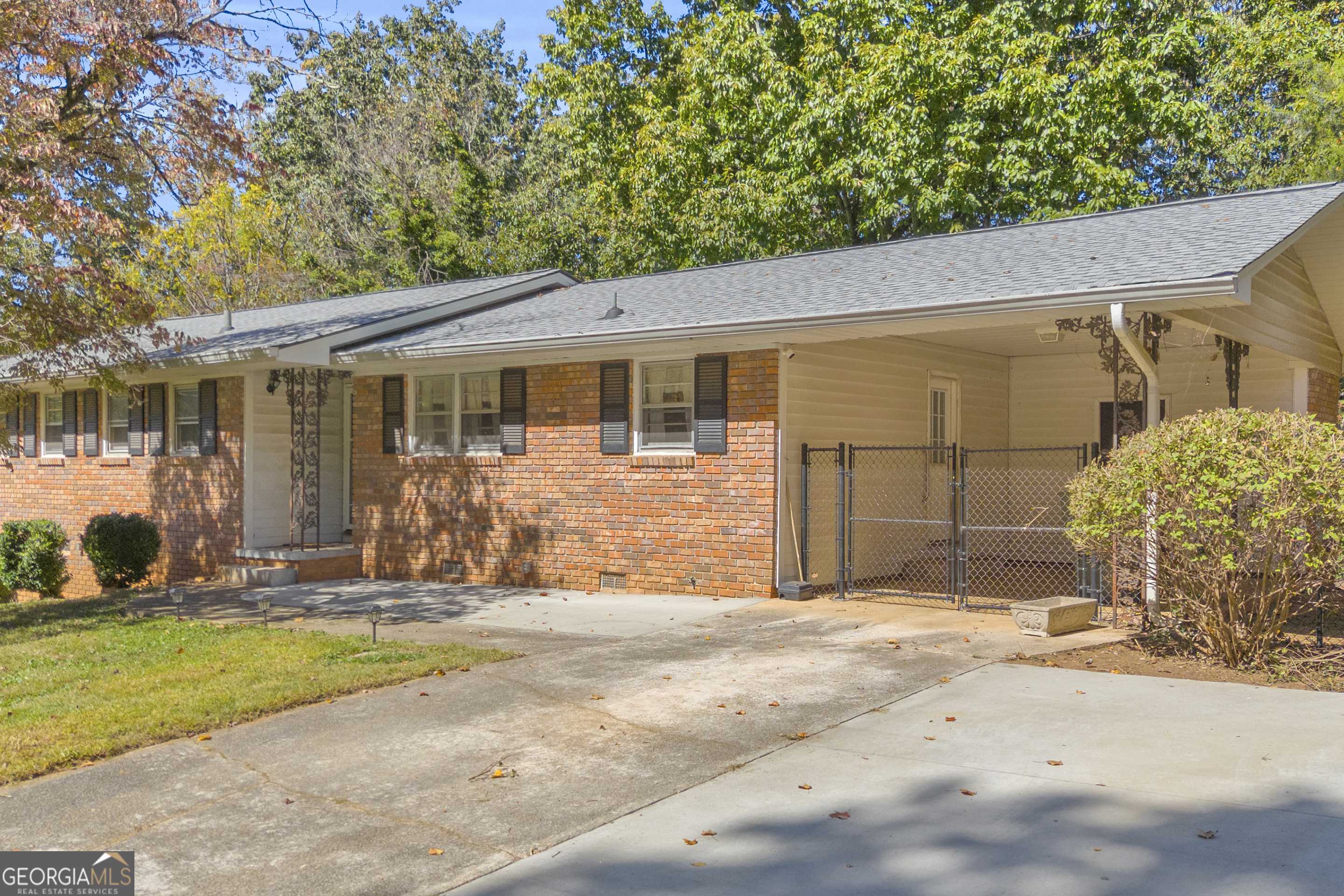 Cornelia, GA 30531,227 Short AVE