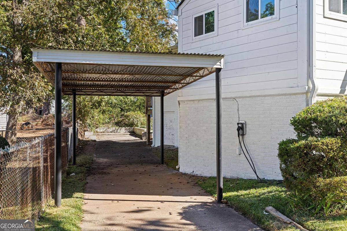 East Point, GA 30344,2011 Lexington