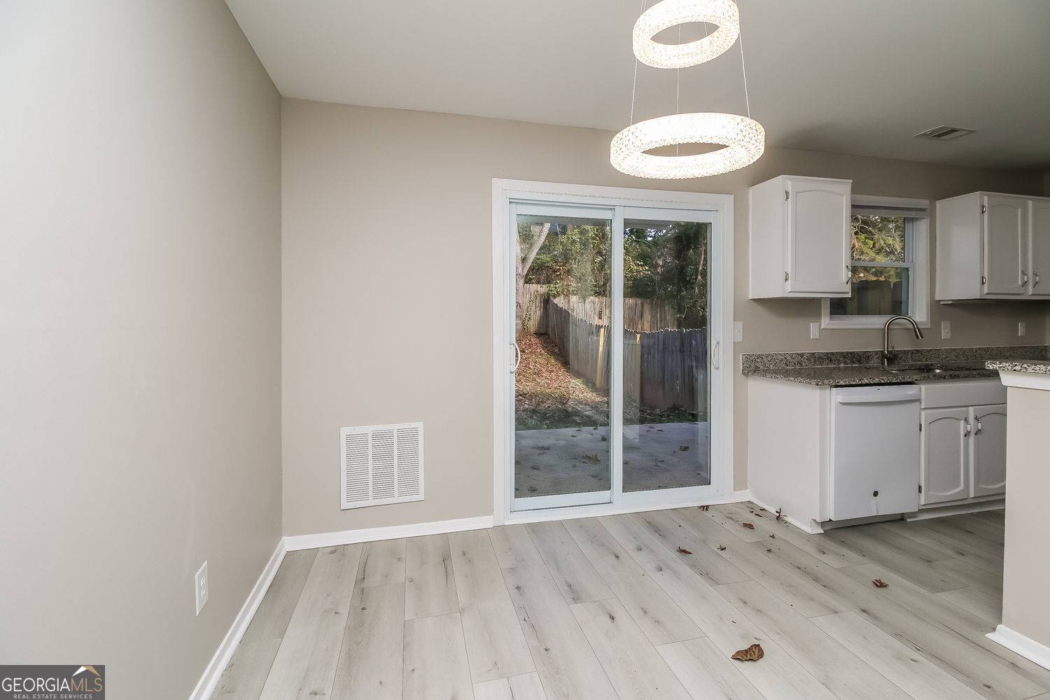 Stone Mountain, GA 30087,5707 Wells CIR