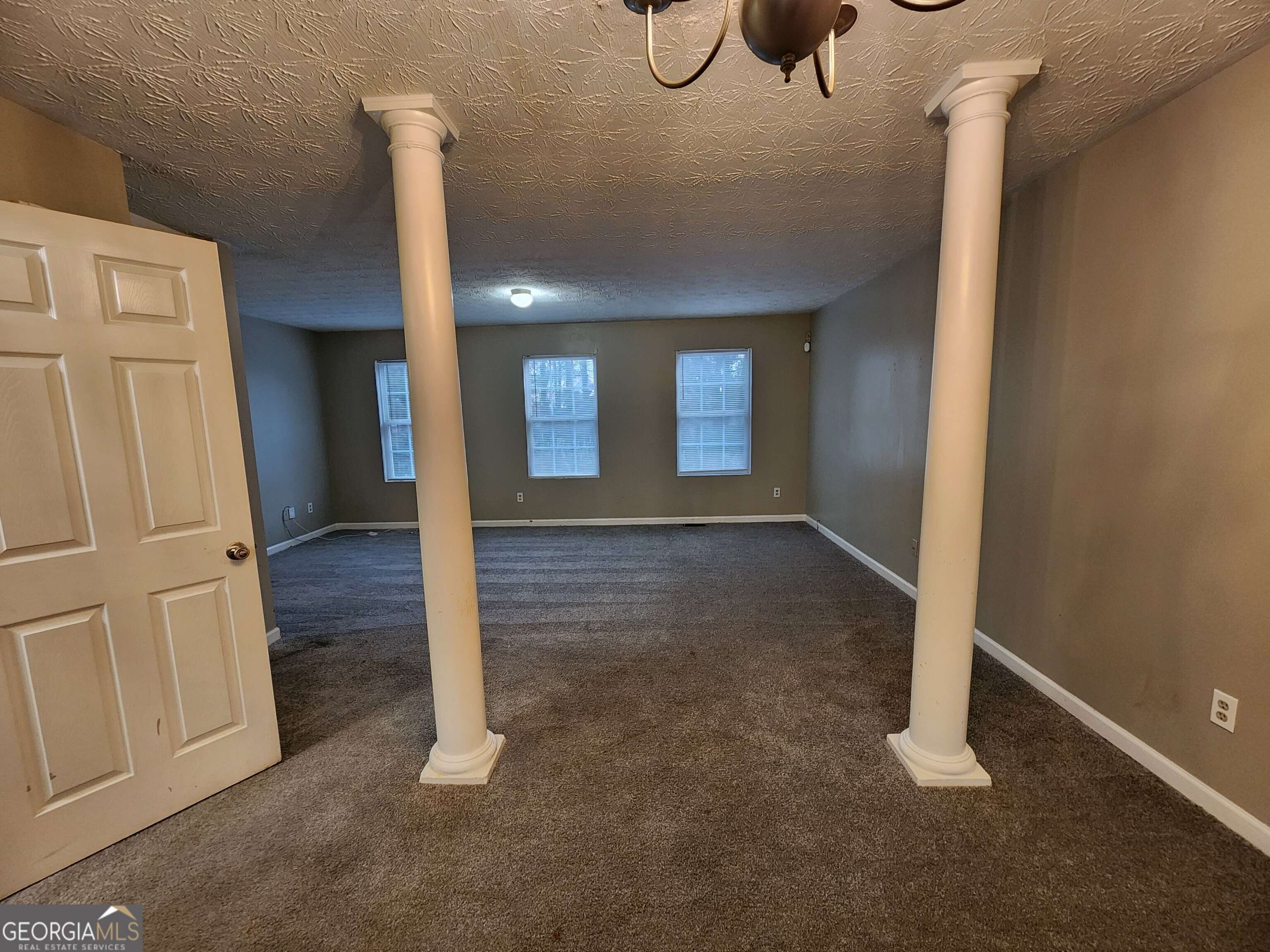 Lithonia, GA 30058,1691 Redan W