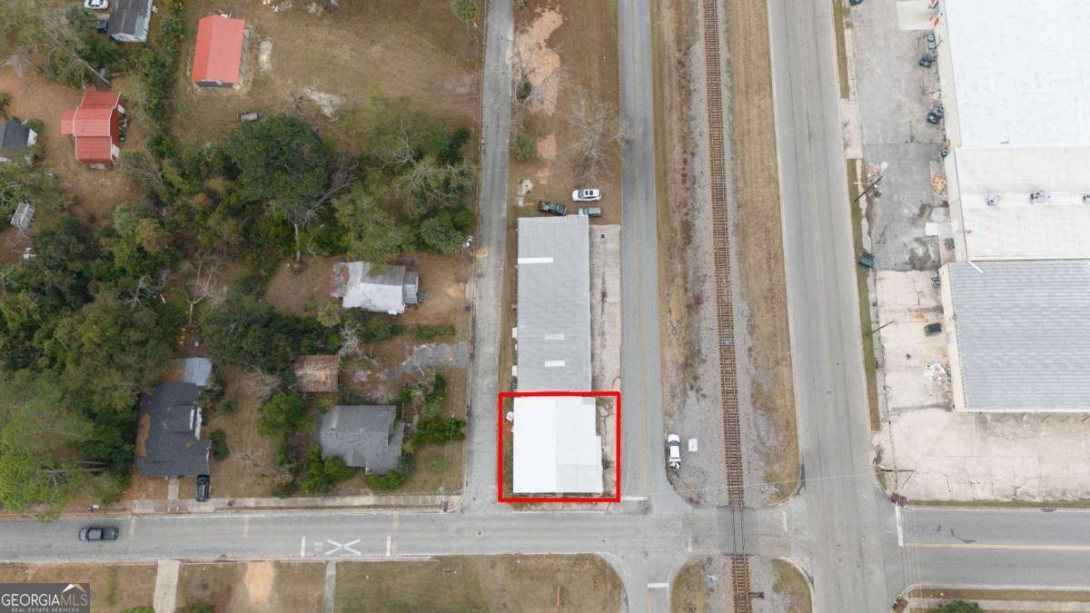 Baxley, GA 31513,213 SE Park