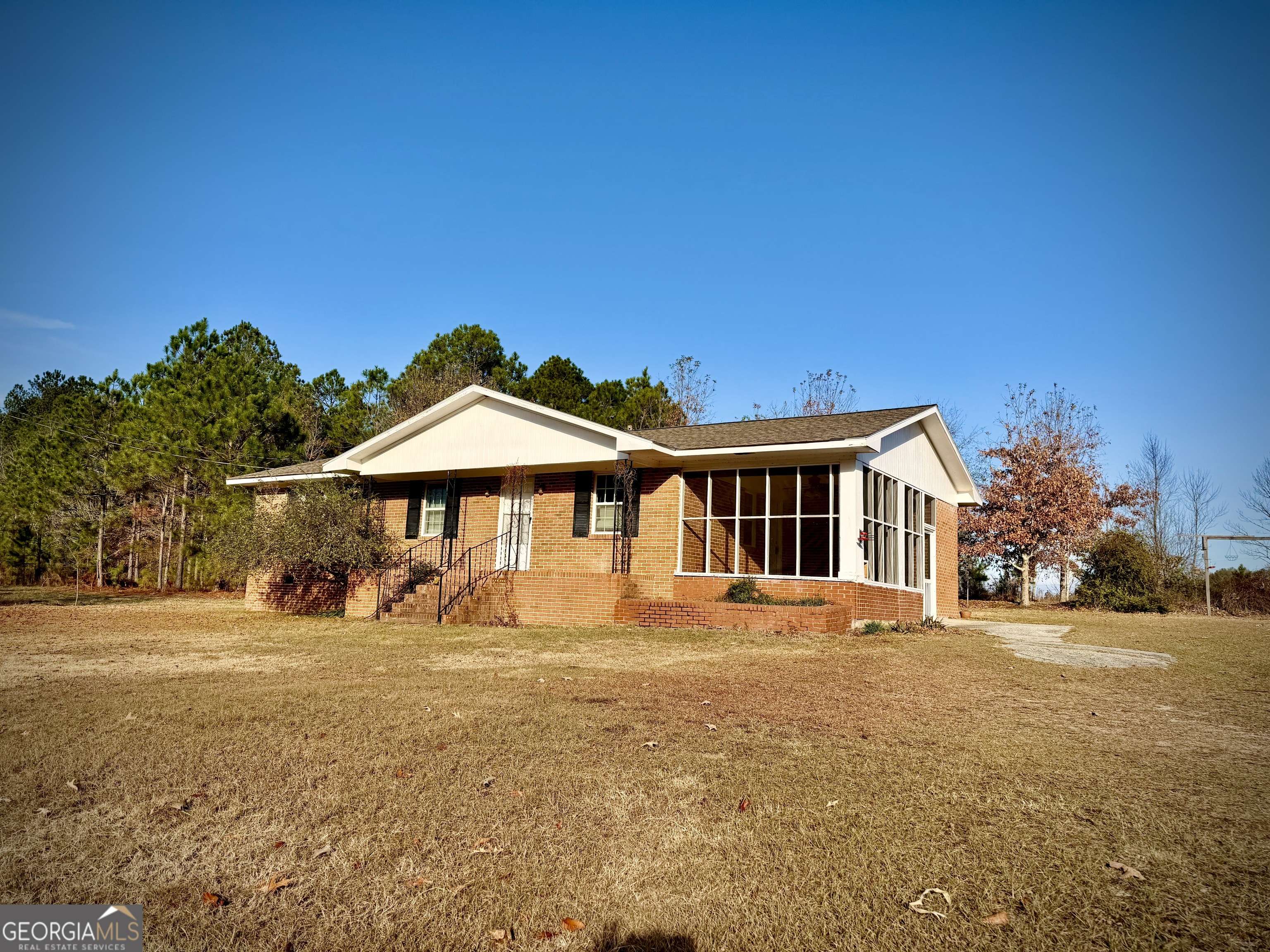 East Dublin, GA 31027,984 Bush RD