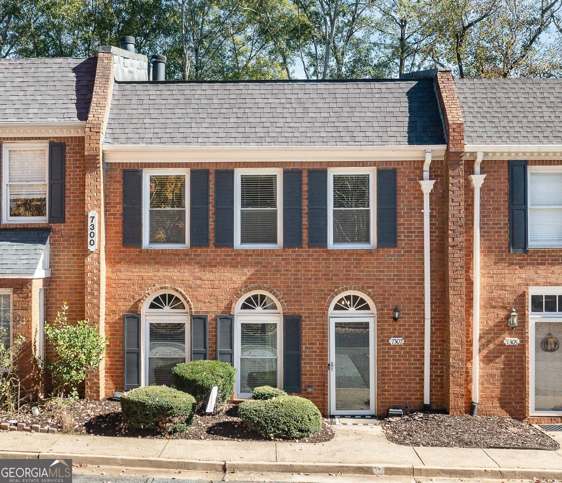 Roswell, GA 30075,7307 Saint Charles SQ