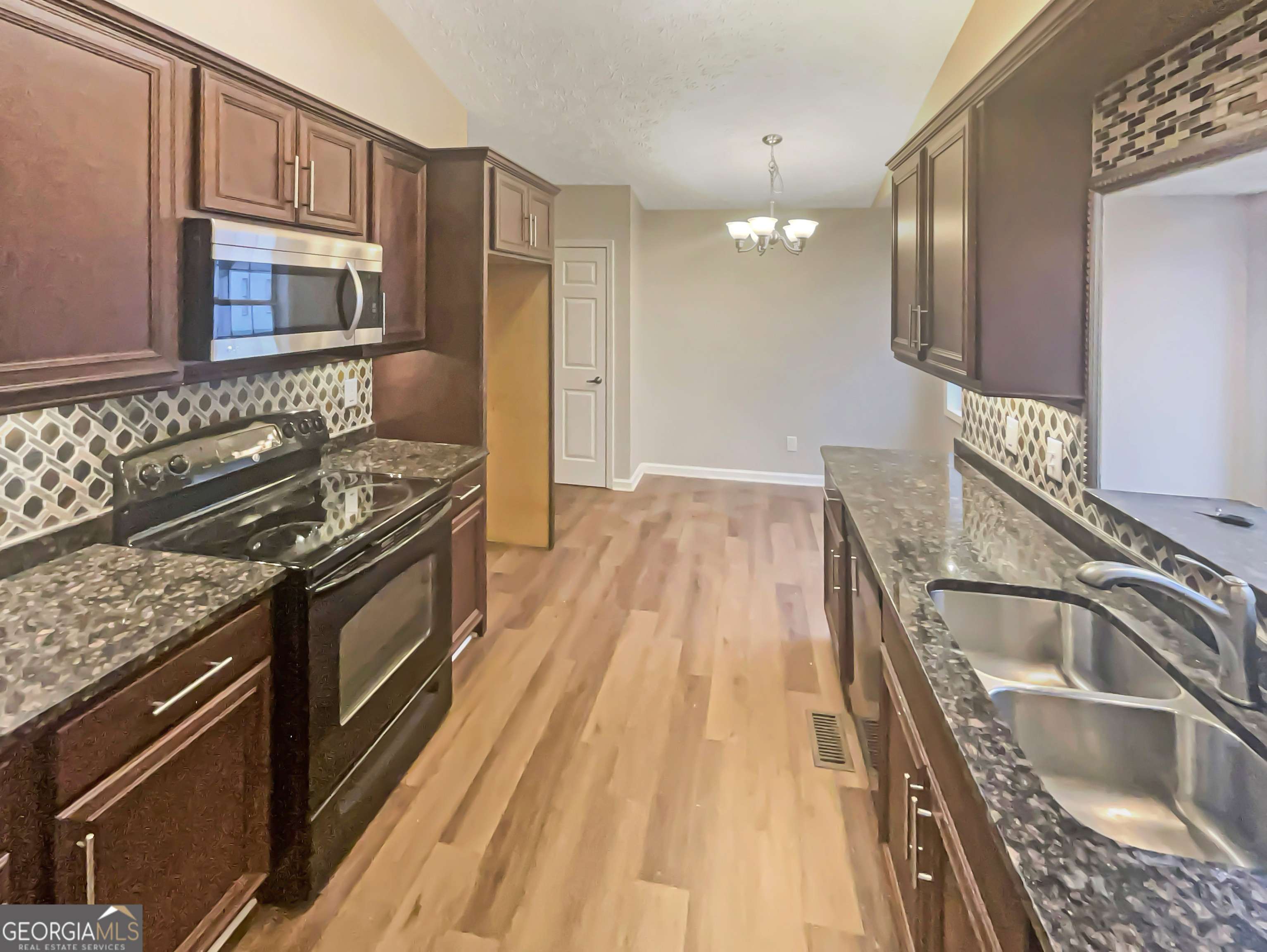 Woodstock, GA 30188,536 Bluff CT