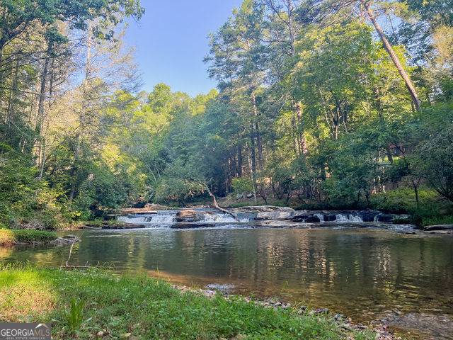 Cleveland, GA 30528,893 Hooper RD