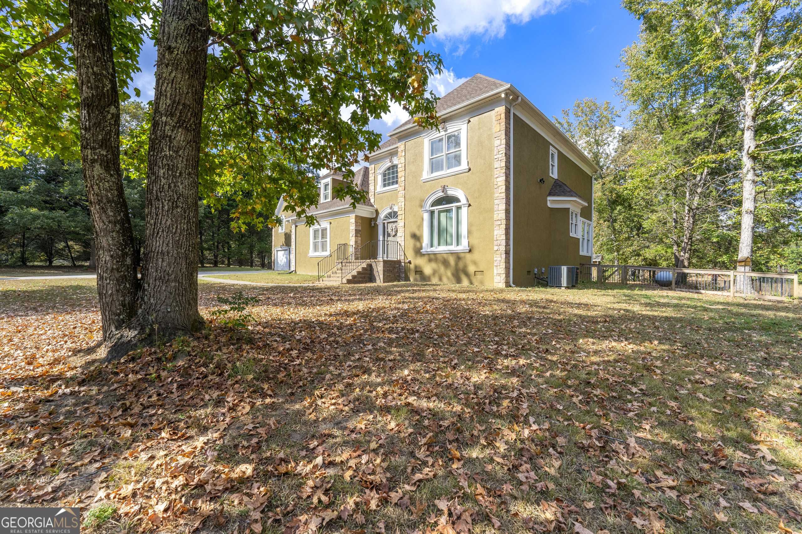 Hampton, GA 30228,244 Dodgen RD