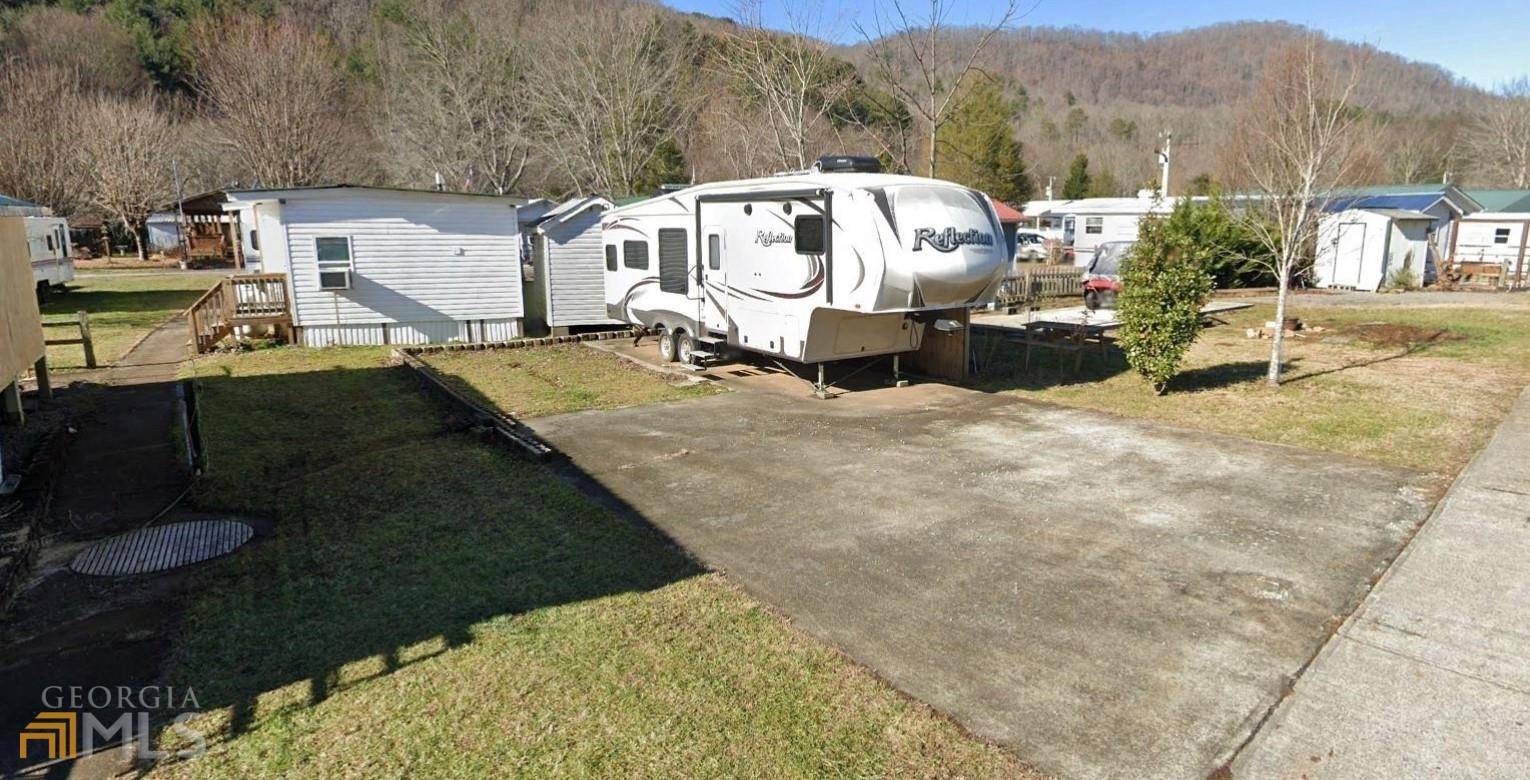 Hiawassee, GA 30546,74 Riverbank Run #a