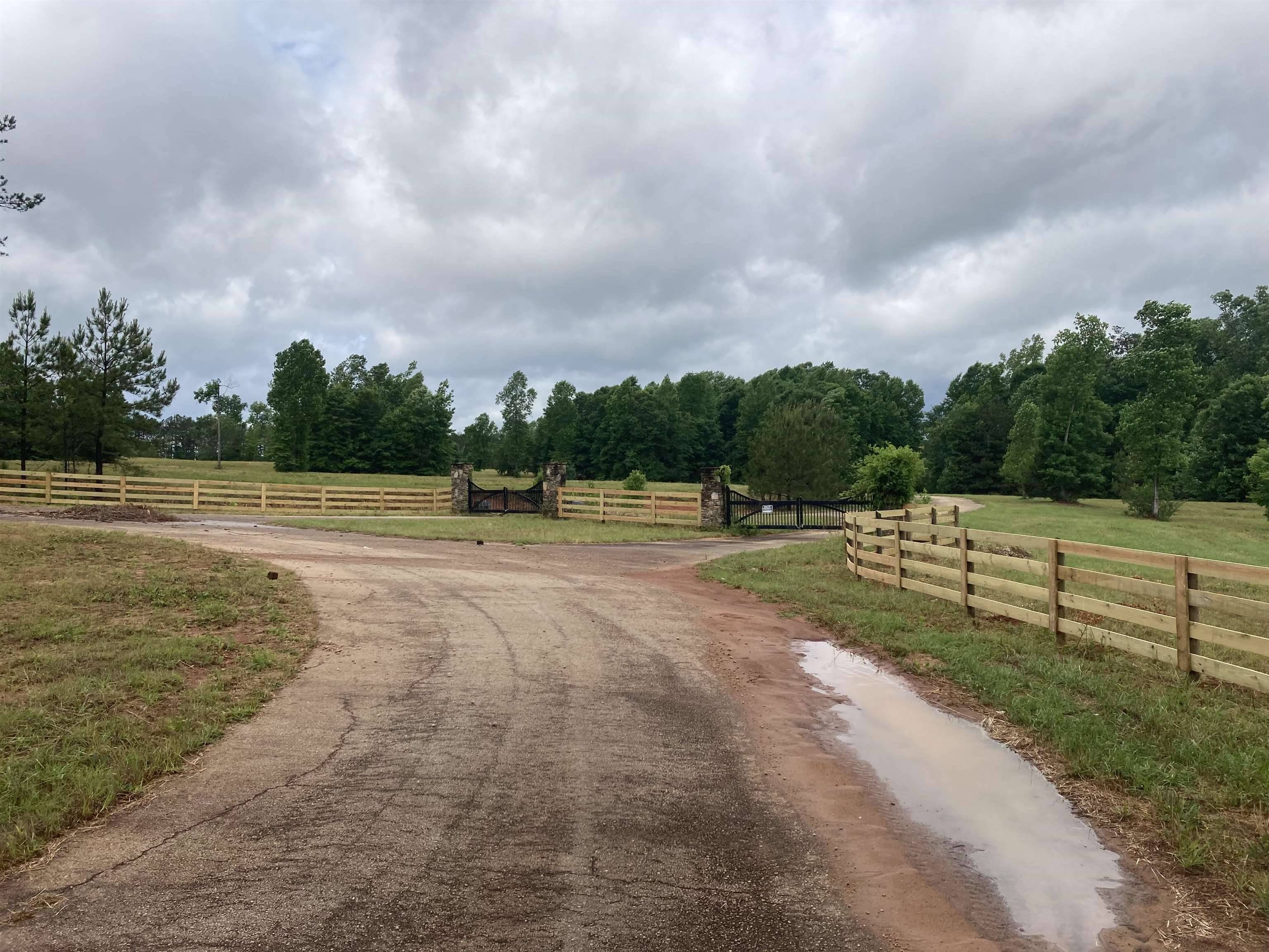 Hogansville, GA 30230,131 Hovi LN