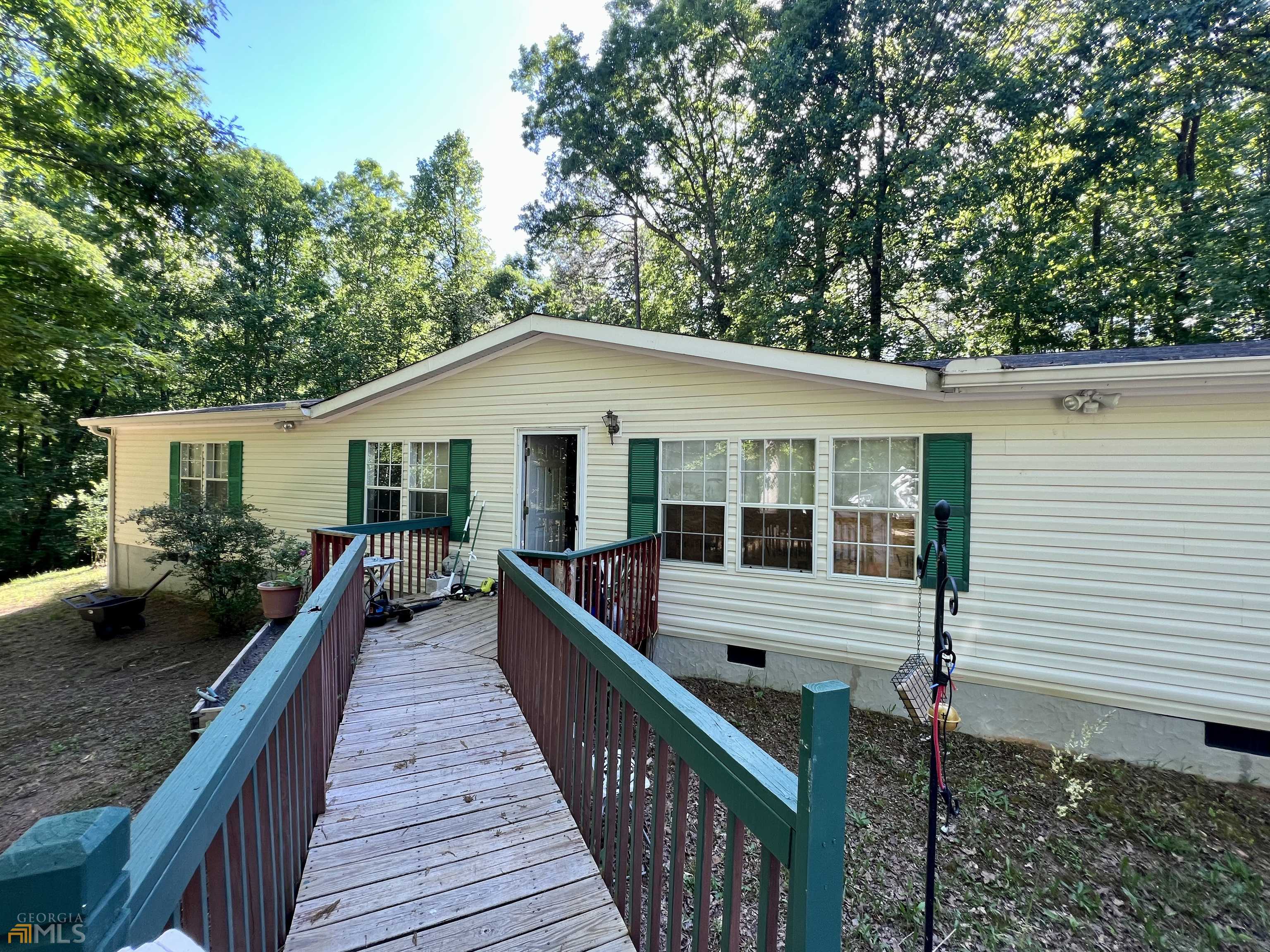 Cleveland, GA 30528,332 Oak View