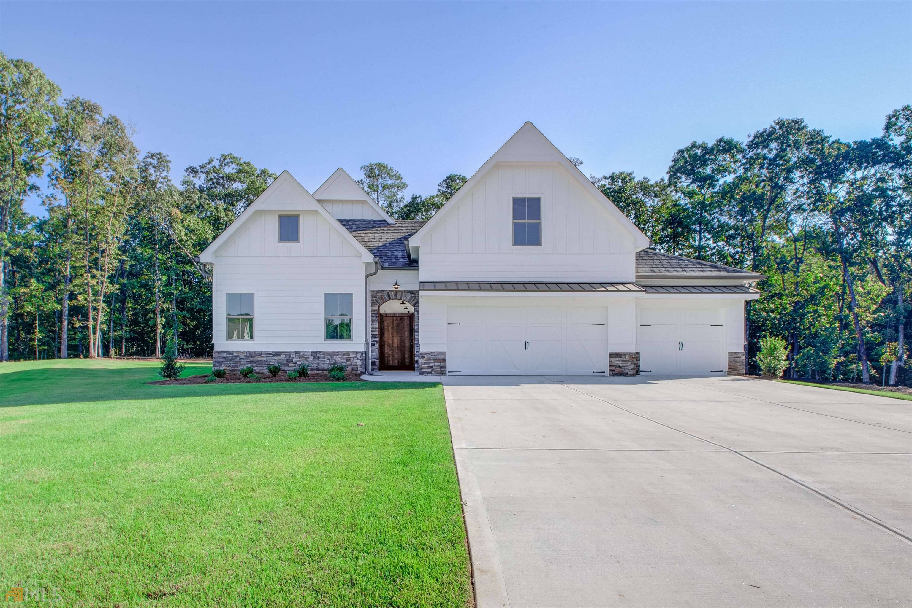 Peachtree City, GA 30269,722 Magnolia