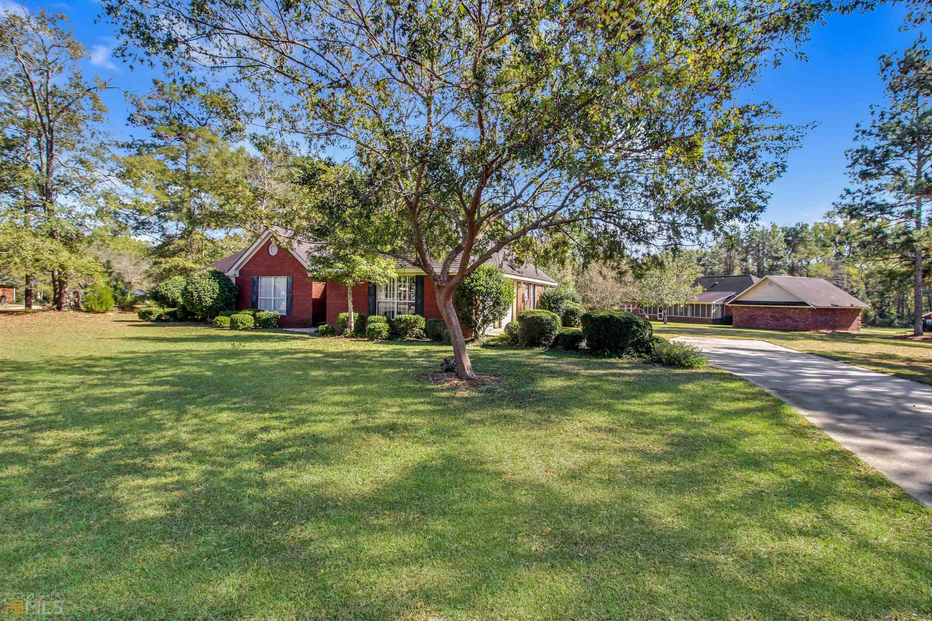 Glennville, GA 30427,203 Willow DR