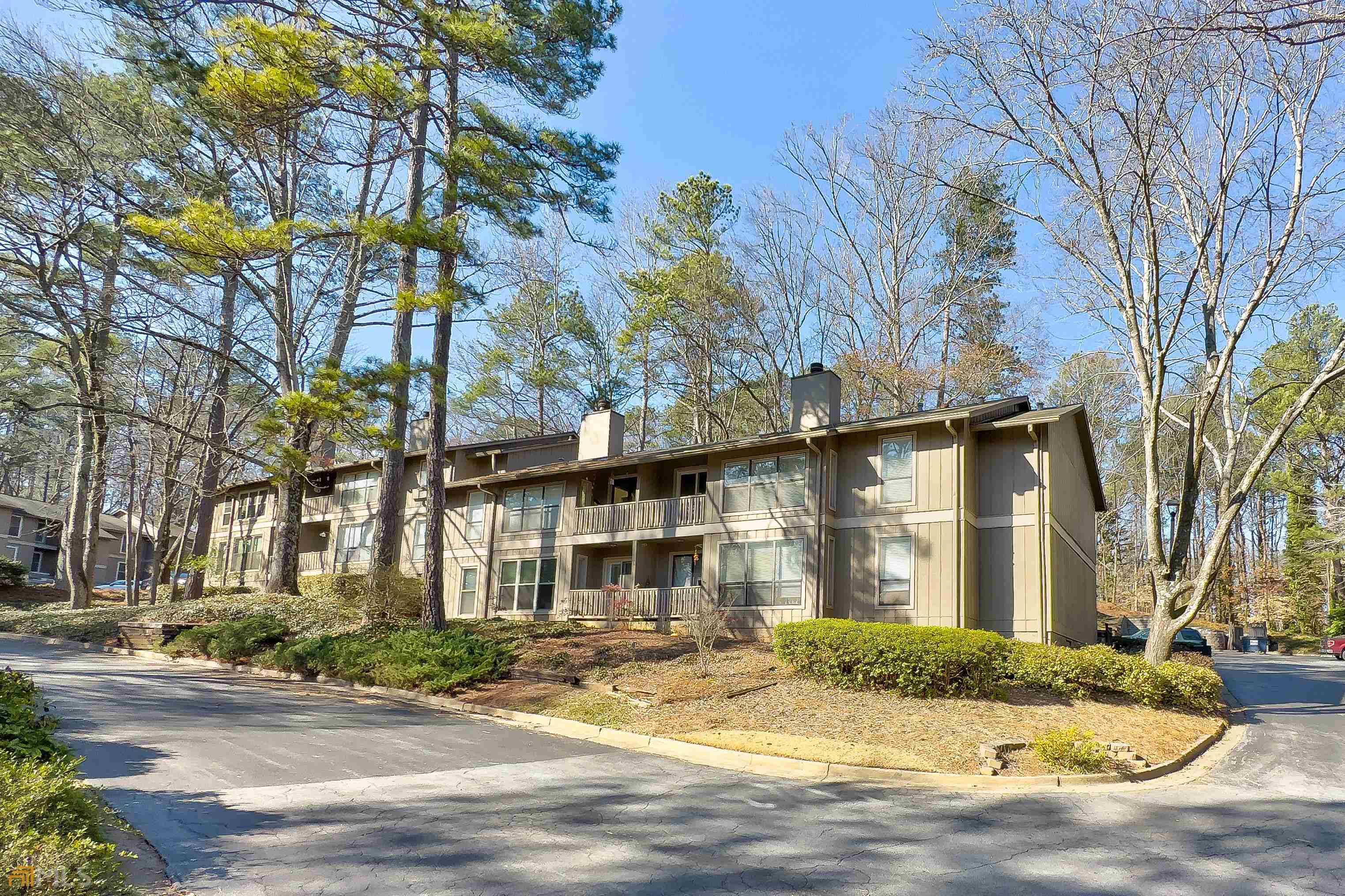 Sandy Springs, GA 30350,8740 Roswell