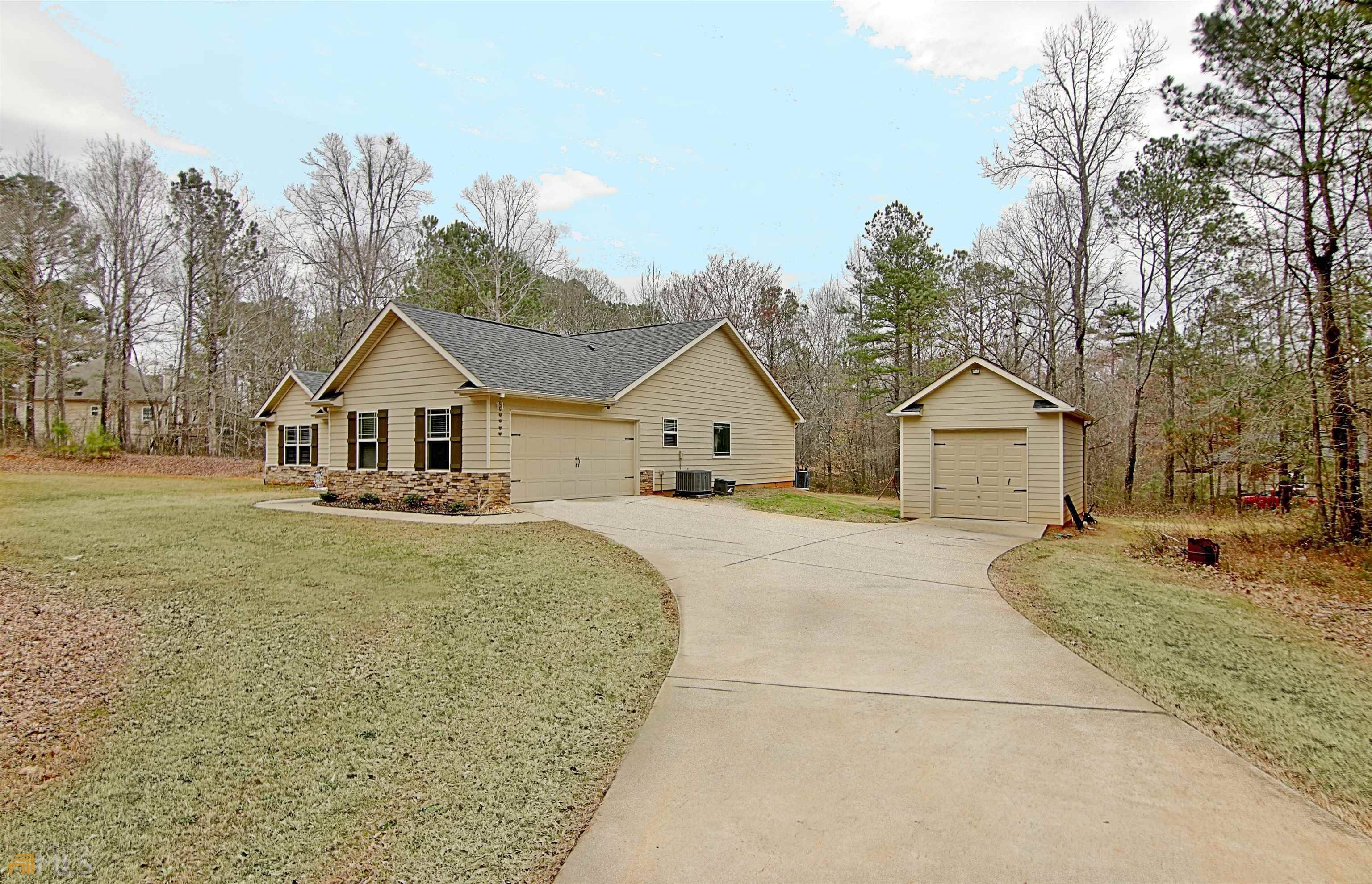 Senoia, GA 30276,1044 Dolly Nixon