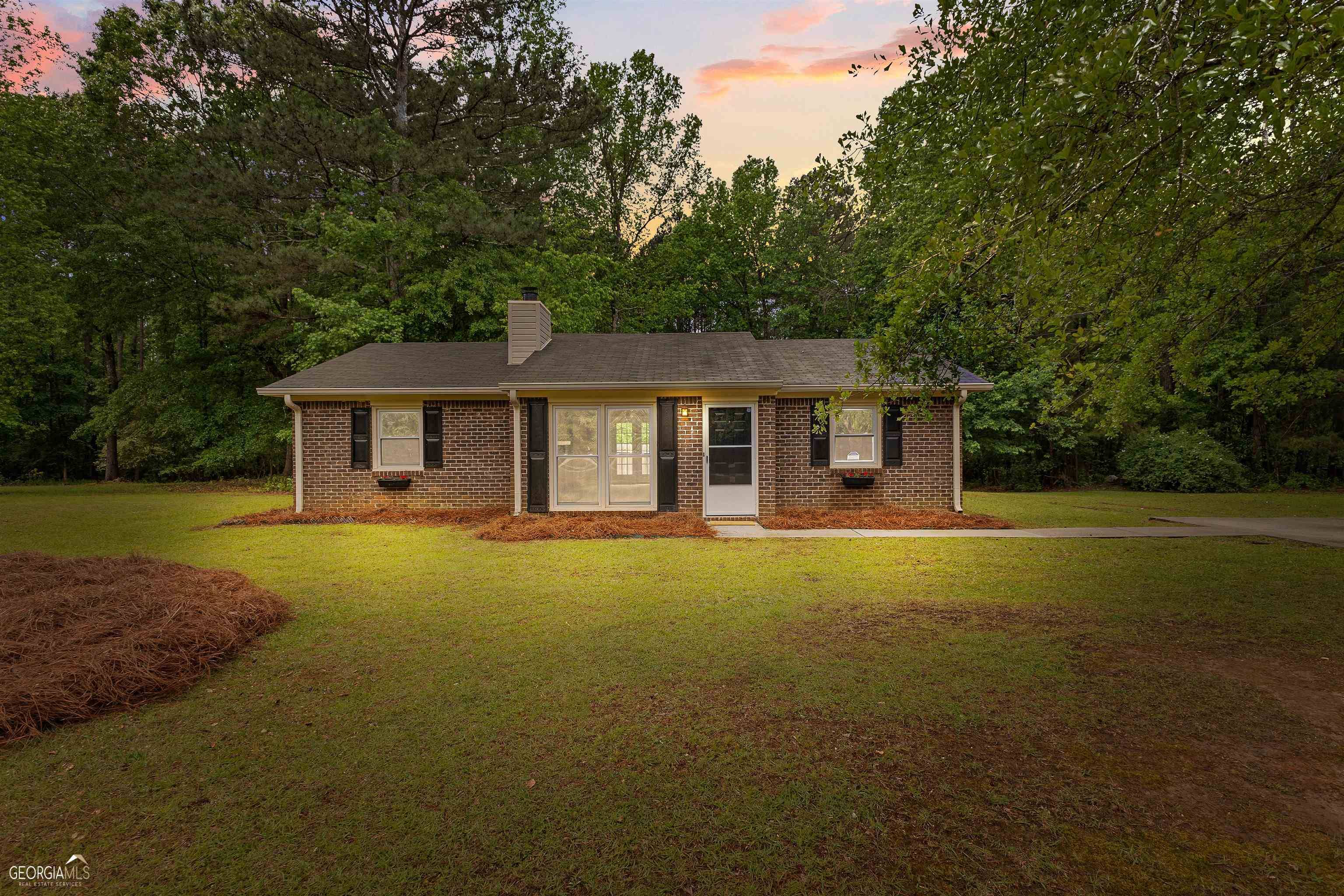 Newnan, GA 30263,1046 Country Club RD