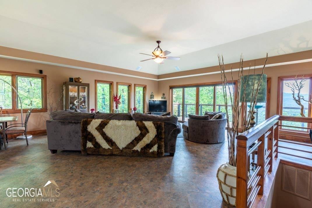 Hiawassee, GA 30546,1206 Bear Paw LN
